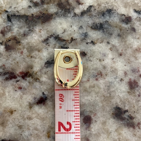 Oval shape Hoop earrings - Picture 4 of 5